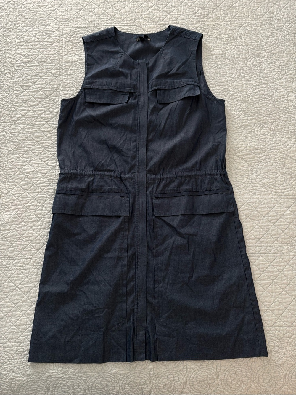 Theory Sebiya Praia chambray utility dress. Size medium.